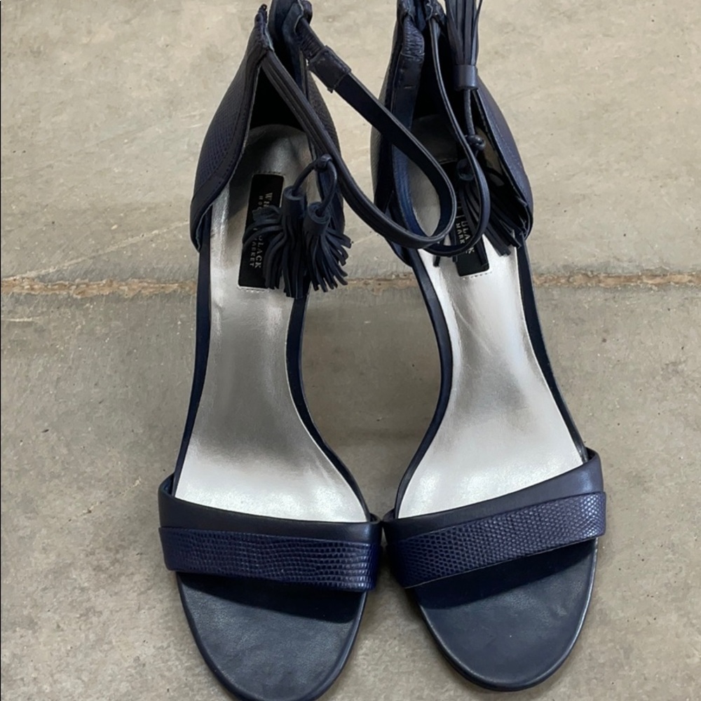 Ladies dress shoes